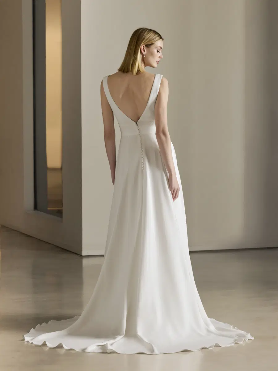 CAMMERON by Pronovias - view 3 of 4