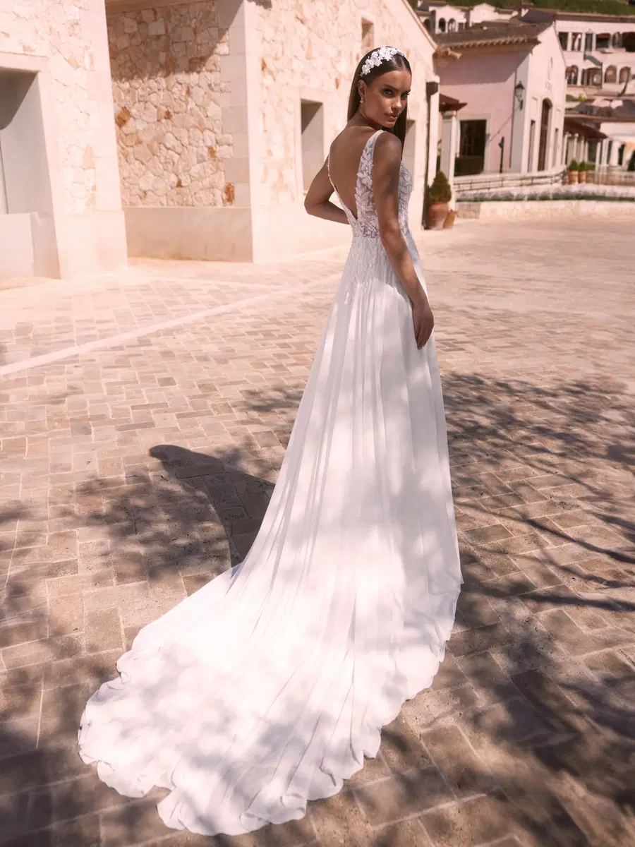Milon by Bianco Evento - view 3 of 4