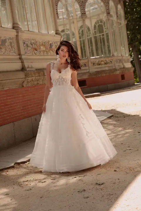 Style TO-2005T wedding dress by Agnes, ball gown, tulle