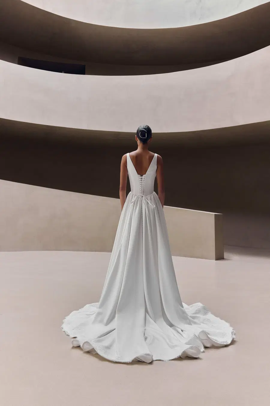 Enoria by Milla Nova - view 2 of 5