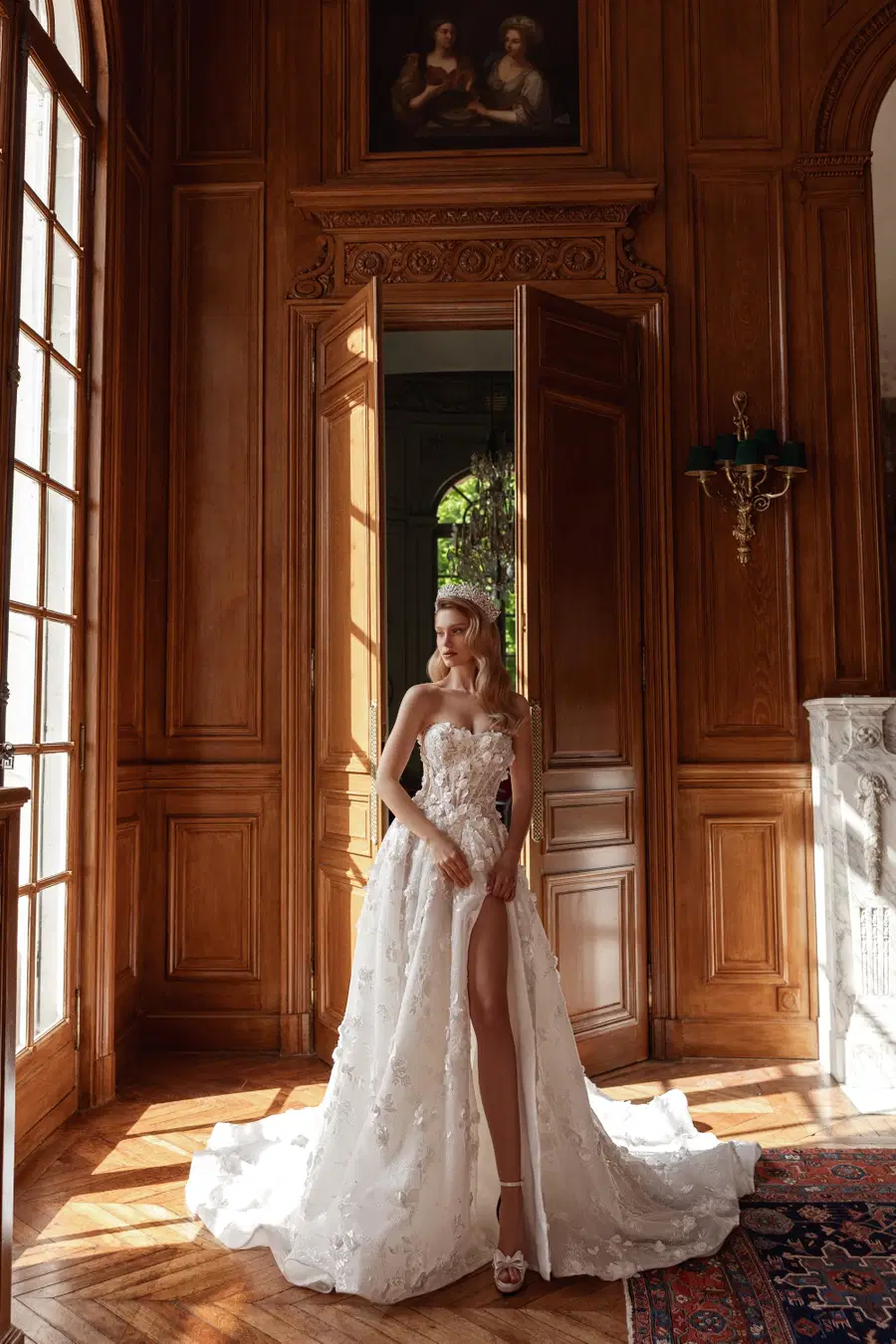 Victoria by Maks Mariano: Princess silhouette, sweetheart neckline, lace