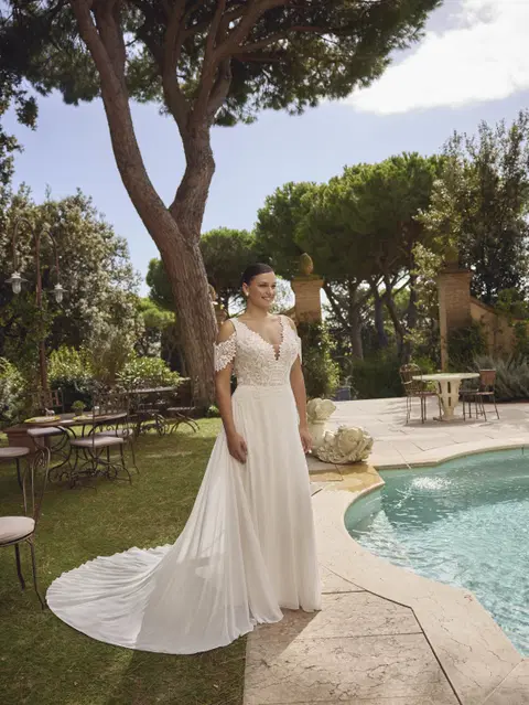 Joy wedding dress by Modeca Bridal, A-line, chiffon