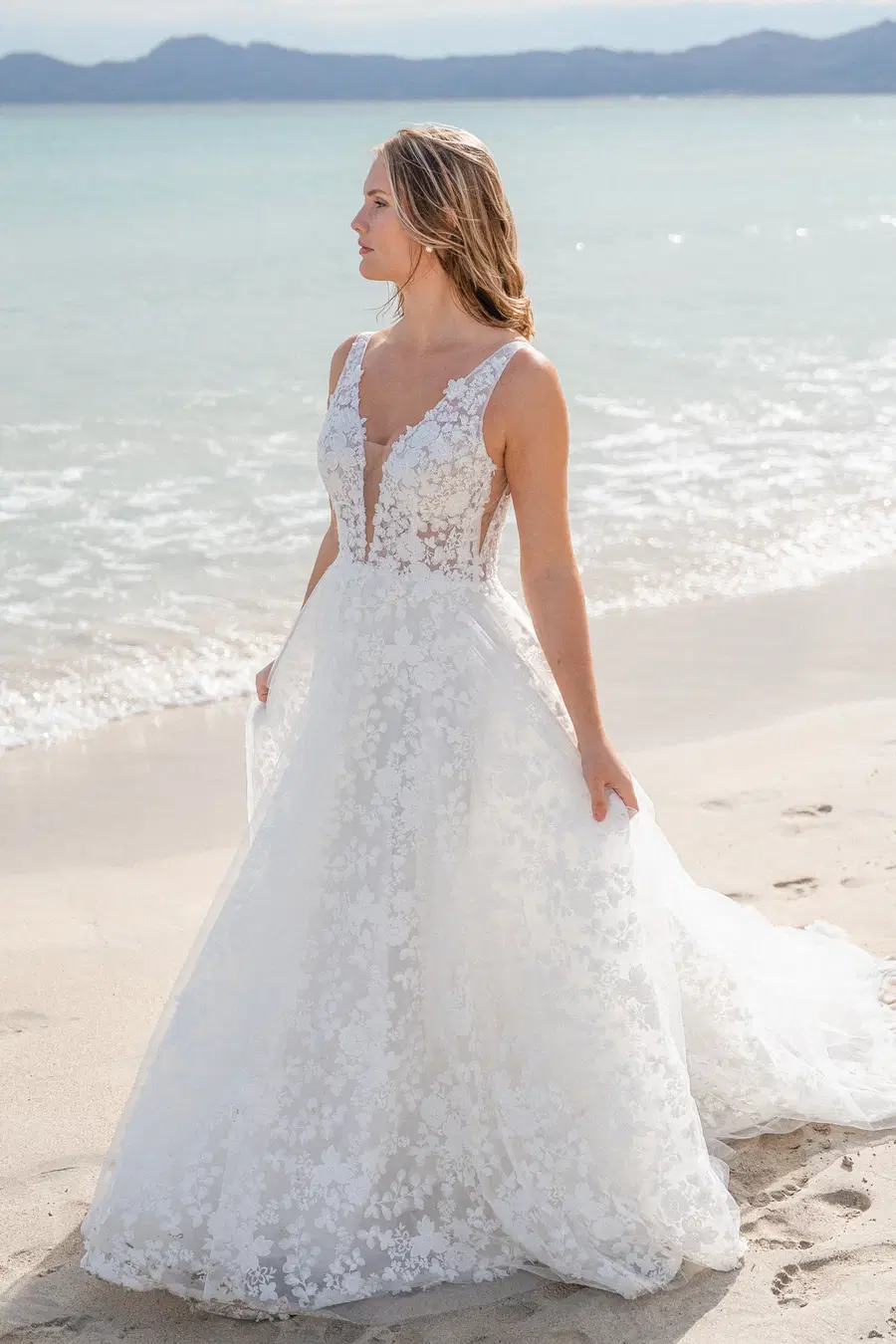 Emilia by Sanna Lindström: A-Line silhouette, illusion neckline, sleeveless, lace