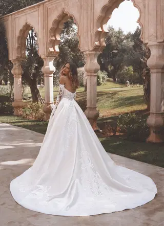 Velvet by Enzoani - view 5 of 8