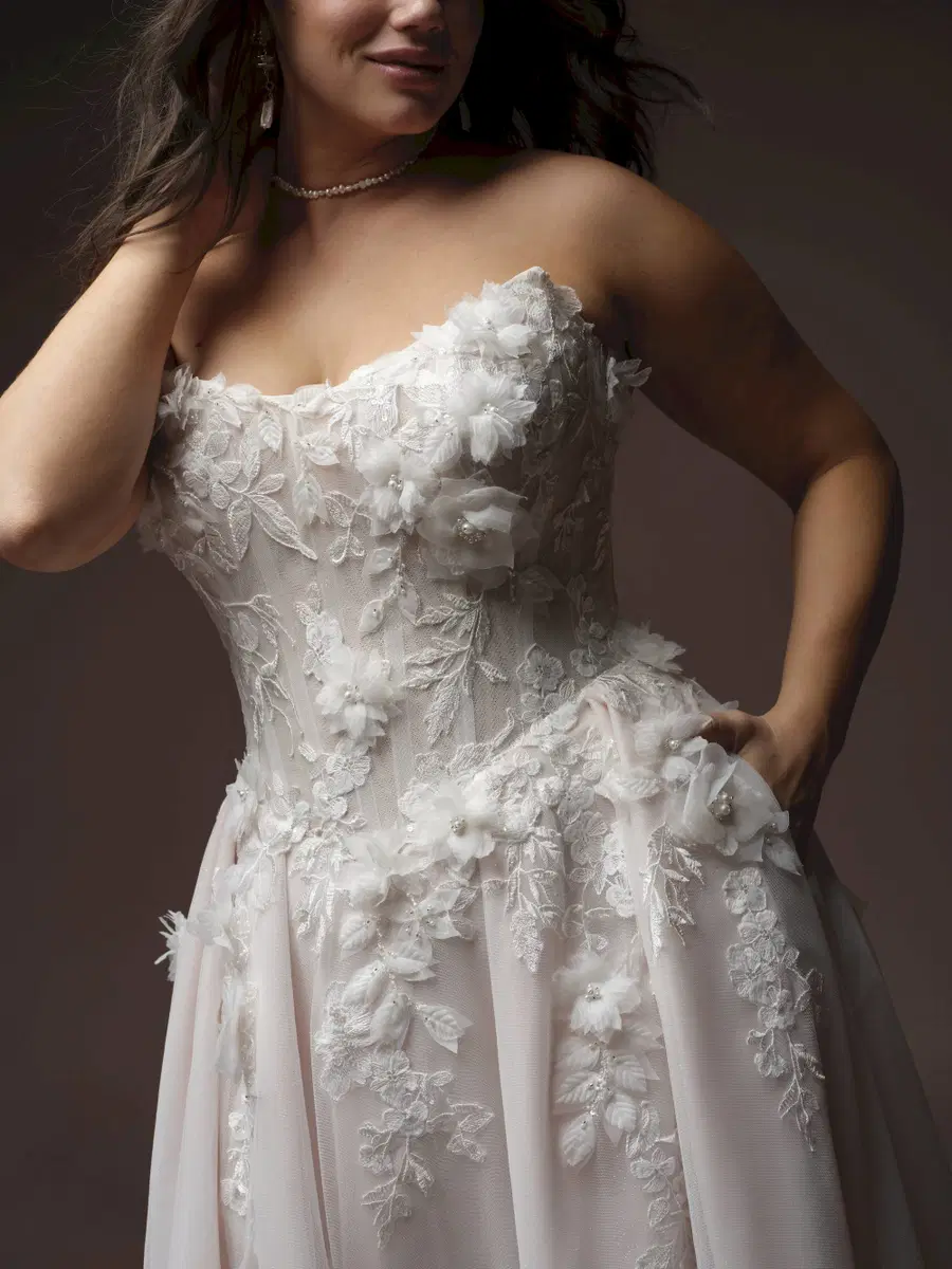 FLEUR by Rebecca Ingram - view 4 of 10