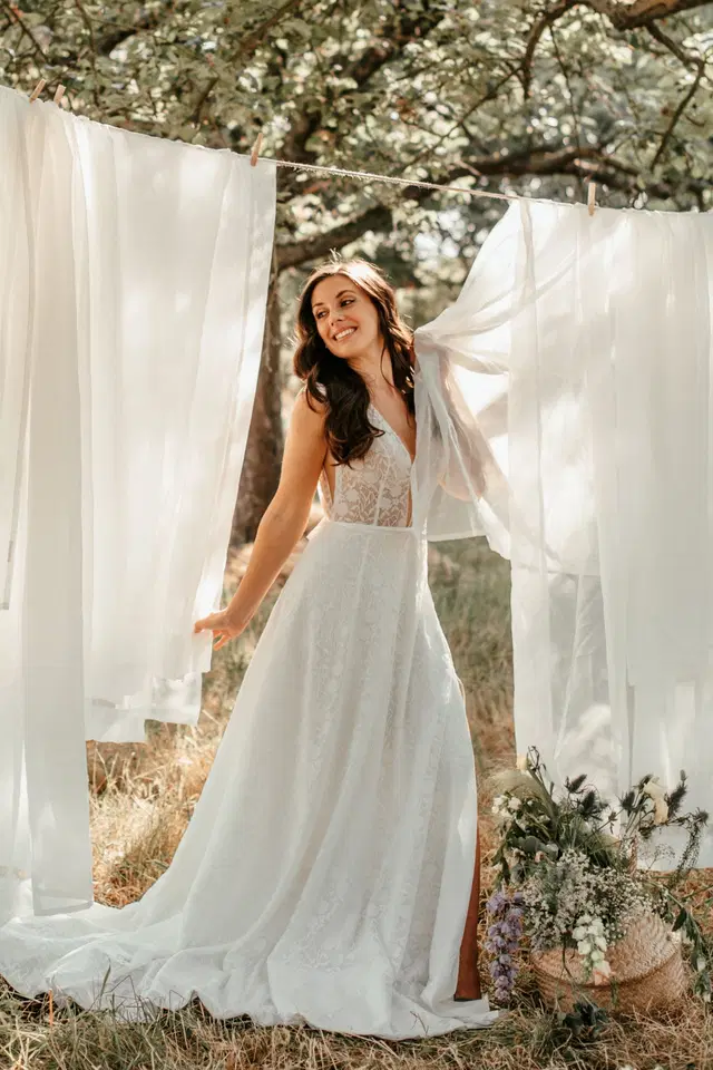Ina by Sanna Lindström: A-Line silhouette, illusion neckline, short sleeves, lace