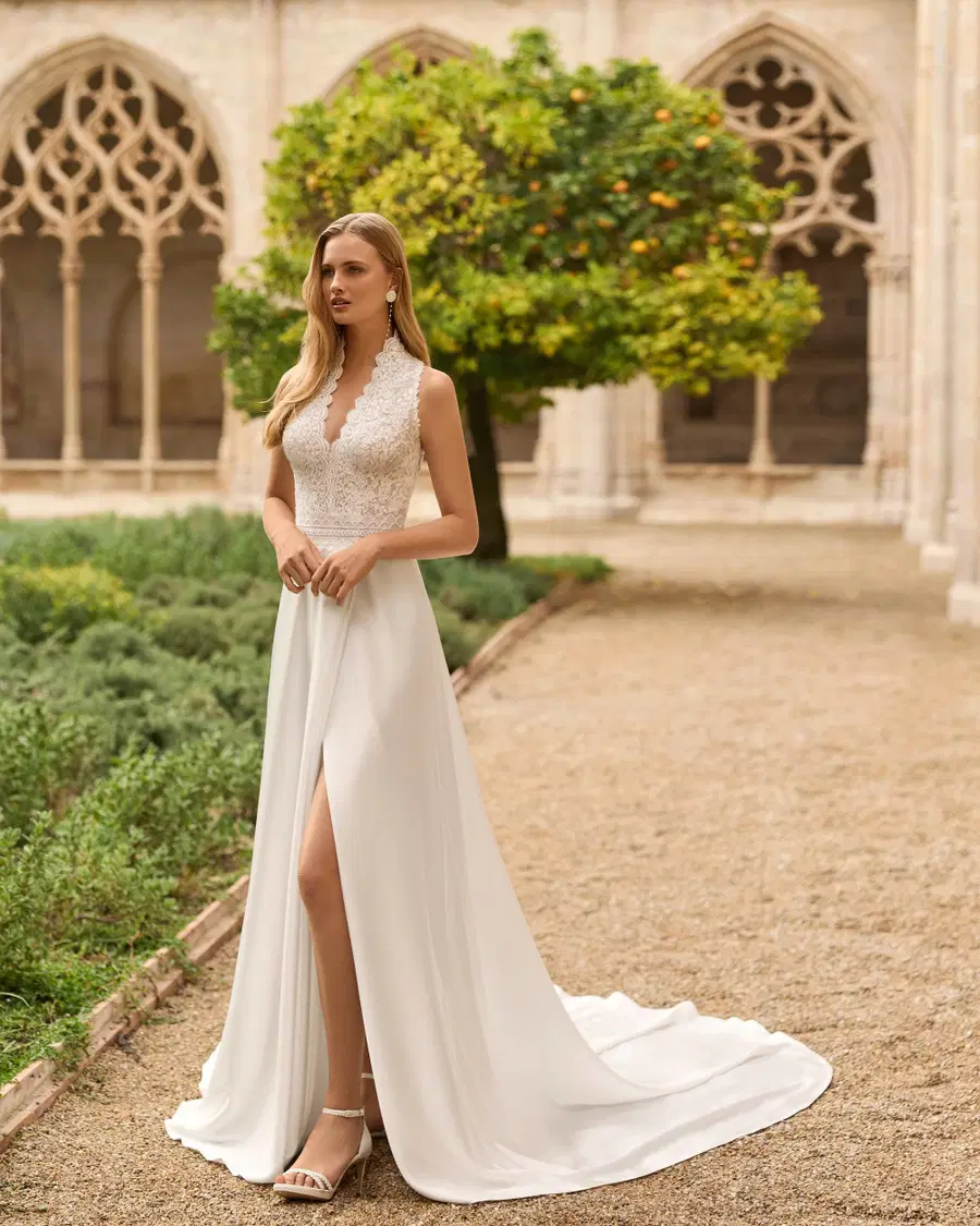 LOLA von Rosa Clara: A-Linie, Nackenträger, Ärmellos, Chiffon