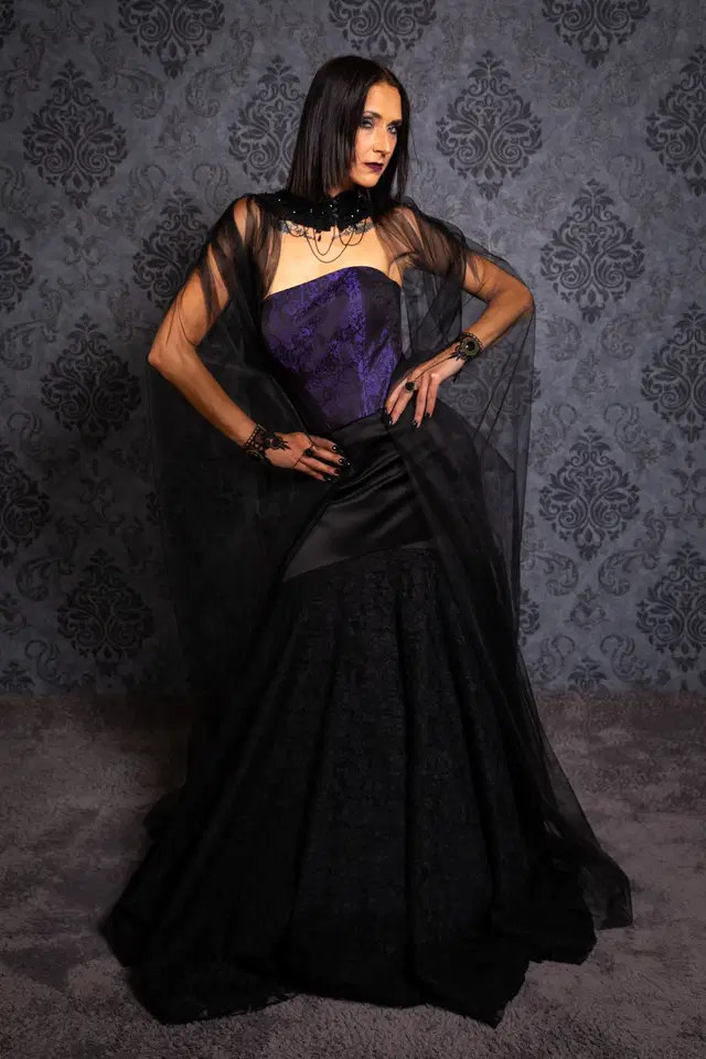 Dame Barock Lila von DarkDreamCouture - Ansicht 1 von 2