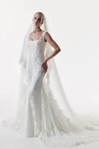 Cora by Josephine Scott - view 3 of 8