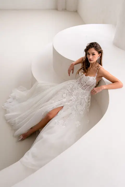 Halo 2505 wedding dress by Halo, A-line, lace