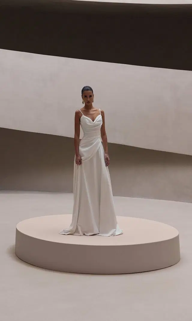 Calverra by Milla Nova: A-Line silhouette, crepe