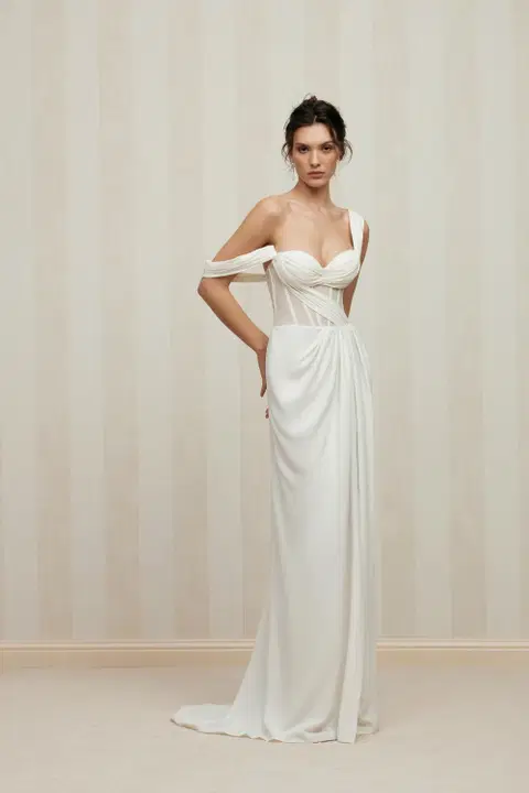 Penelopa wedding dress by Anne Mariée, straight, crepe