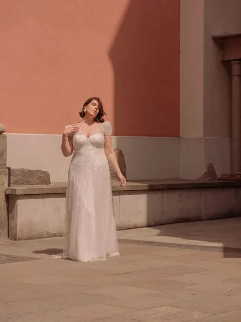 Style LO-424TR wedding dress by Agnes, A-line, tulle