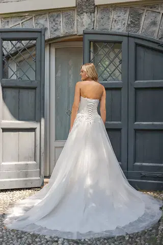 VN30 ivory by Vera Nova - view 5 of 5