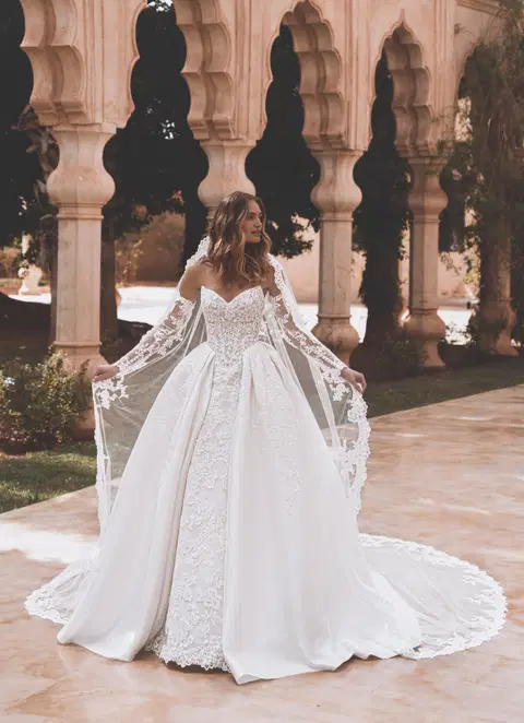 Velvet wedding dress by Enzoani, ball gown, lace