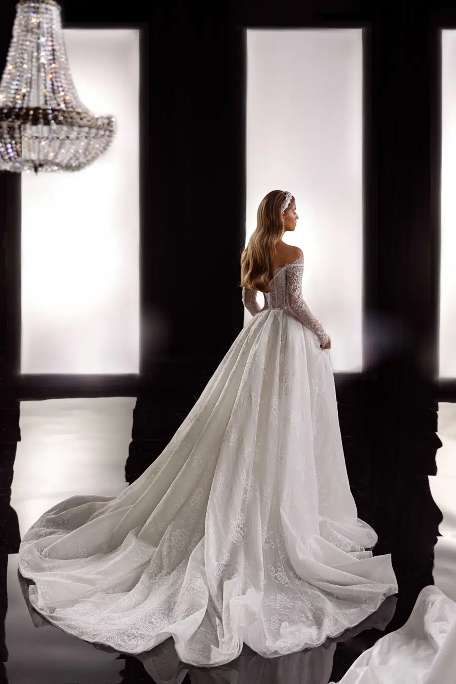 Berta by Tina Valerdi - view 2 of 3