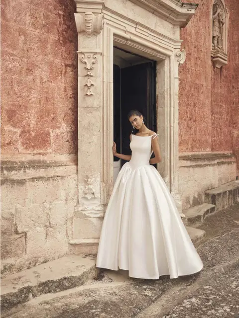 Mirena Brautkleid von Modeca Bridal, Ballkleid, Satin