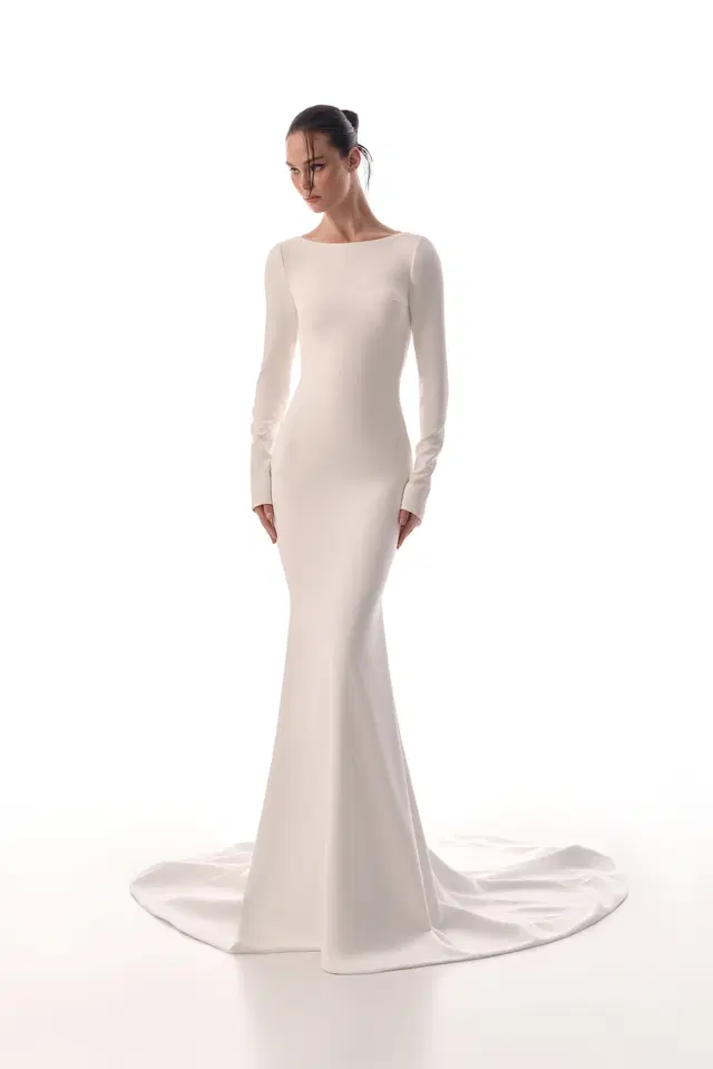 Leya by Innocentia: Fit & Flare silhouette, high / halter neckline, long sleeves, crepe