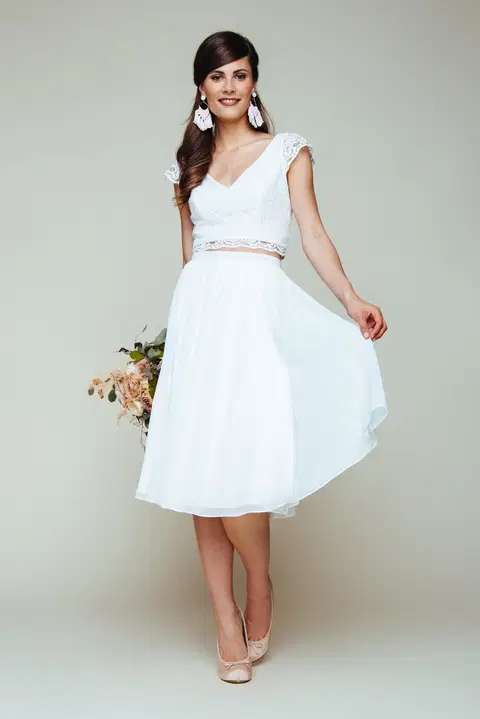 Kurzer Chiffon-Rock S-1050 wedding dress by KUESS die BRAUT, two-piece, chiffon