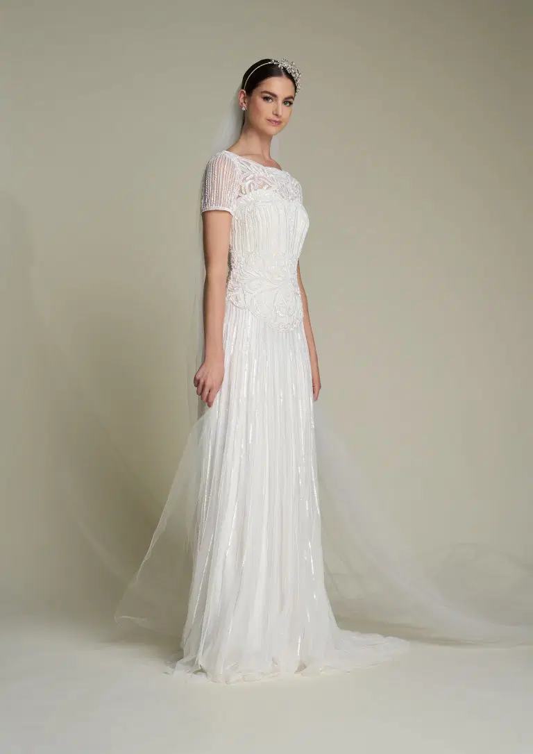 Shubert by Eliza Jane Howell: Straight silhouette, boat neck neckline, short sleeves, tulle