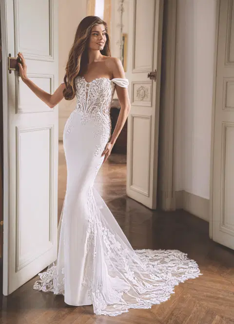 Fendi wedding dress by ÉLYSÉE, fit & flare, lace