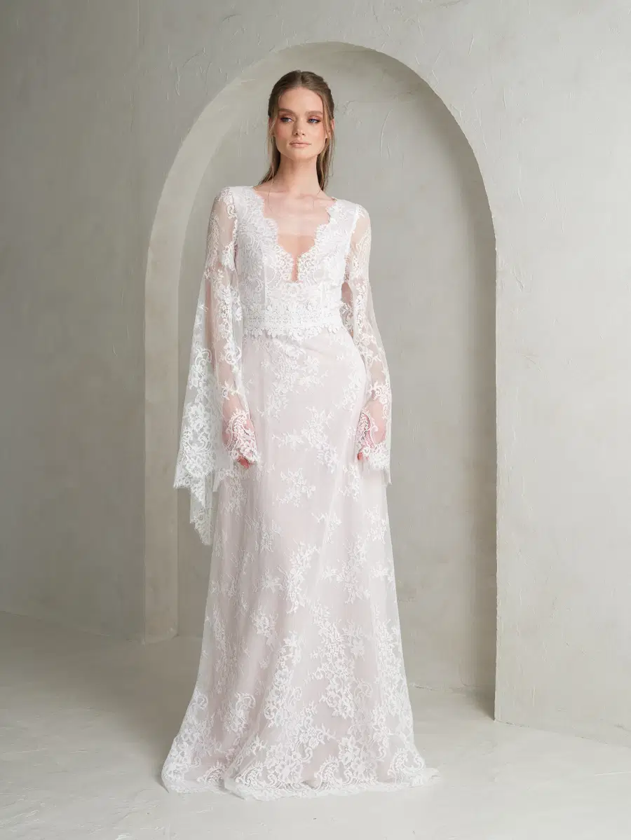 Anastasia by Katya Katya London: A-Line silhouette, V-neck neckline, cap sleeves, lace