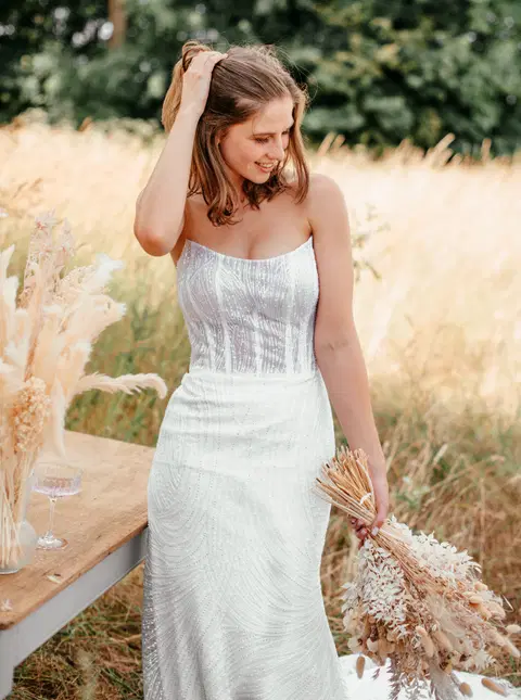 Paulin wedding dress by Sanna Lindström, fit & flare, crepe