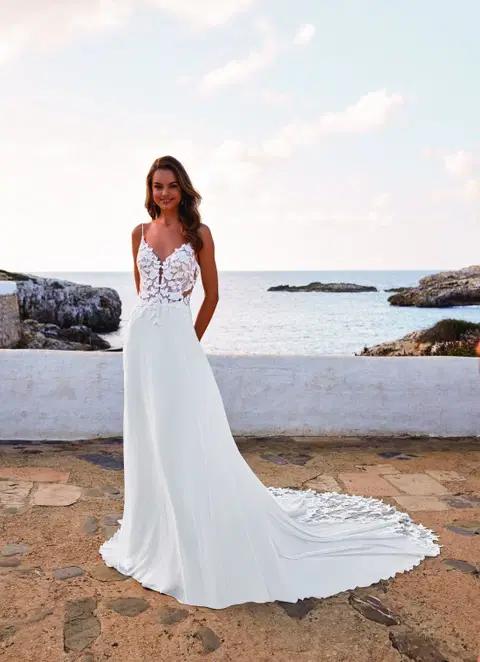 Dallas wedding dress by Enzoani, A-line, chiffon