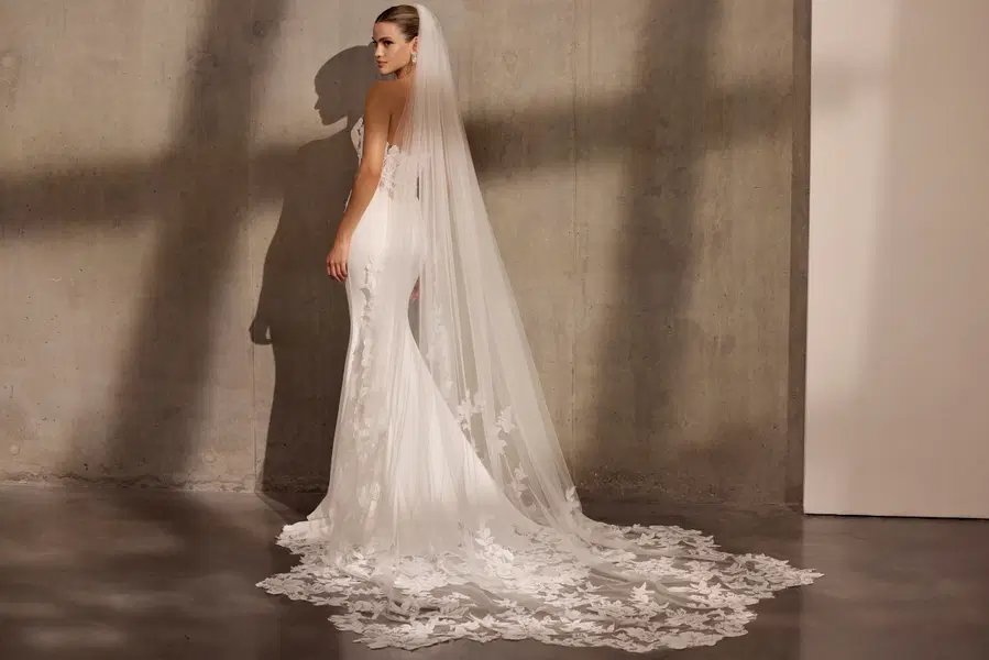 Waldorf by Avenue by Josephine Scott - view 15 of 15