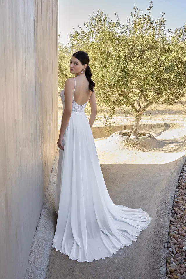 L1160 by Demetrios - view 2 of 3