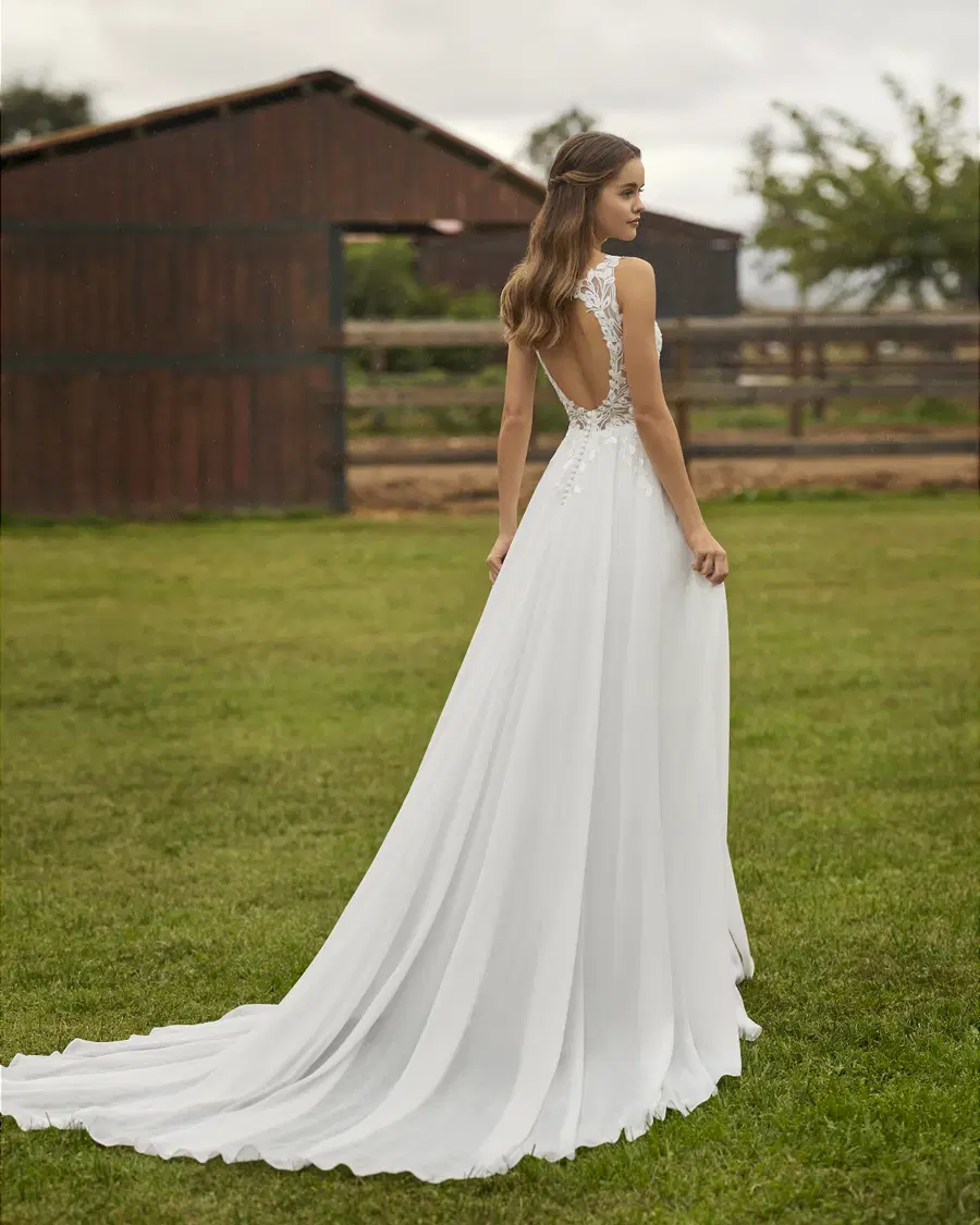 Nemira by Alma Novia - view 2 of 4