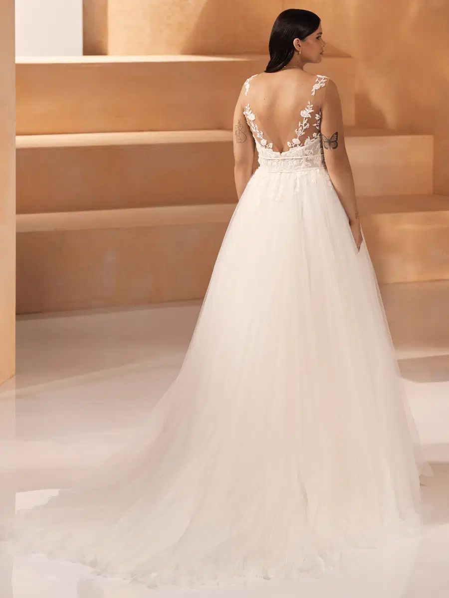 MORGANITE c by Bianco Evento - view 3 of 4