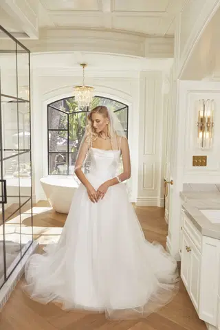 Hepburn by Casablanca Bridal - view 3 of 7