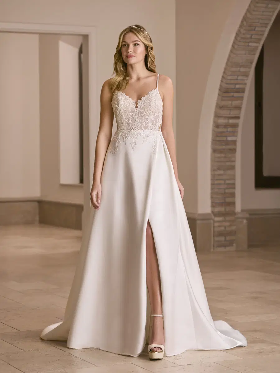BESSERA by Ladybird: A-Line silhouette, V-neck neckline, sleeveless