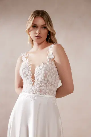 Eila by Adore - view 4 of 6