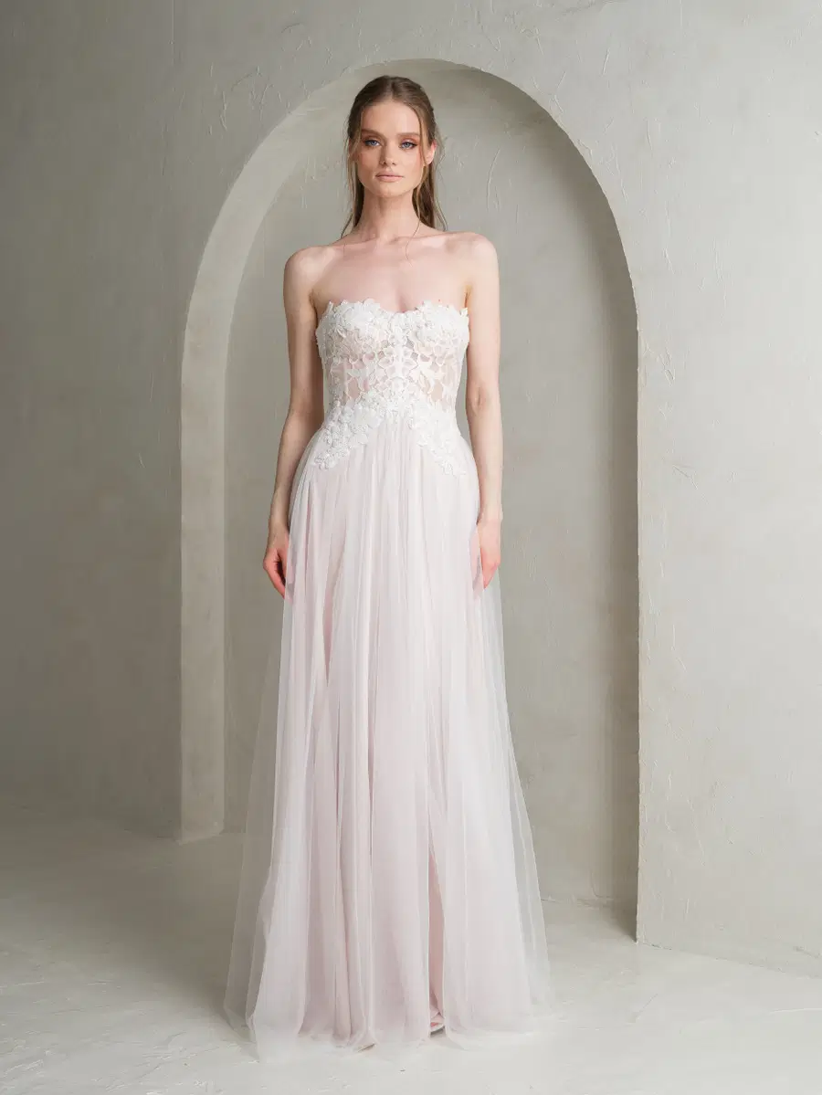 Agatha by Katya Katya London: Fit & Flare silhouette, sweetheart neckline, sleeveless, lace