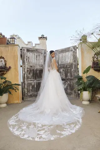 Farrah by Beloved by Casablanca - view 4 of 6