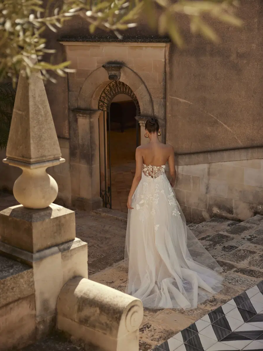 Elada by Modeca Bridal - view 4 of 10