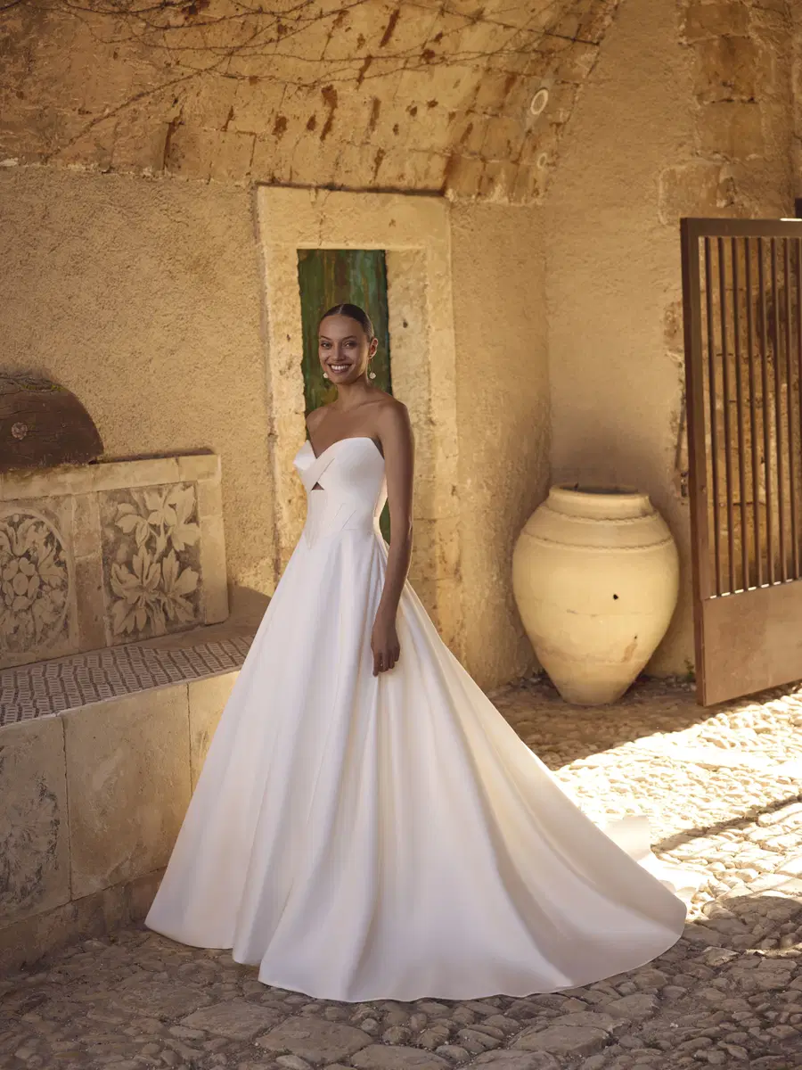 Gitte by Modeca Bridal: Ball Gown silhouette, sweetheart neckline, puff sleeves, mikado