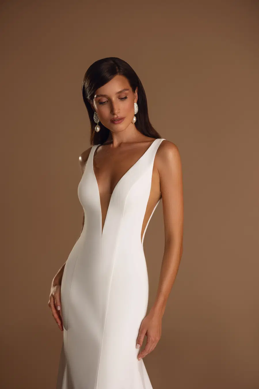 Hannah by Ella Novia: Trumpet silhouette, deep V-neck neckline, sleeveless, stretch satin