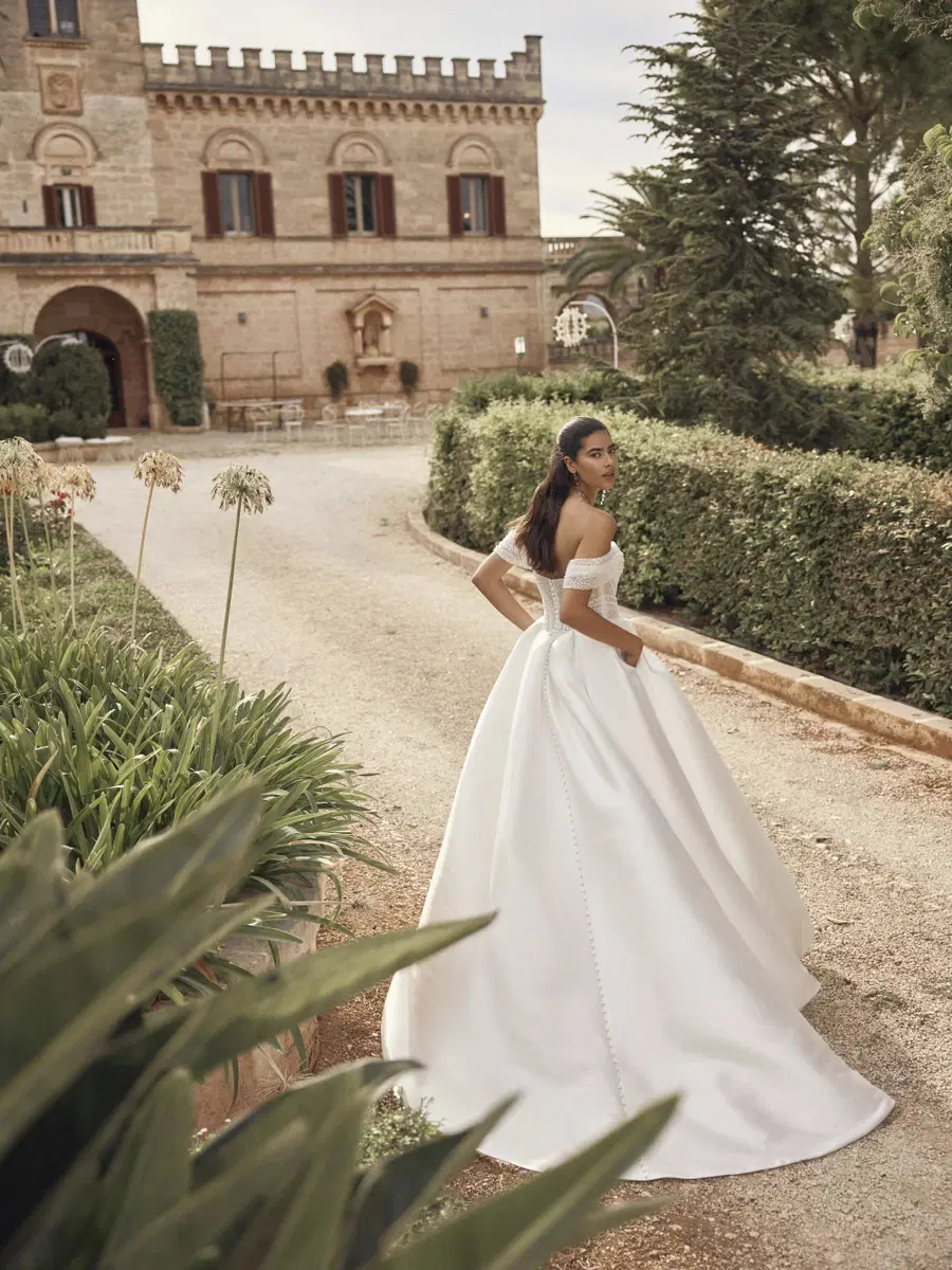 Melindra von Modeca Bridal - Ansicht 2 von 5