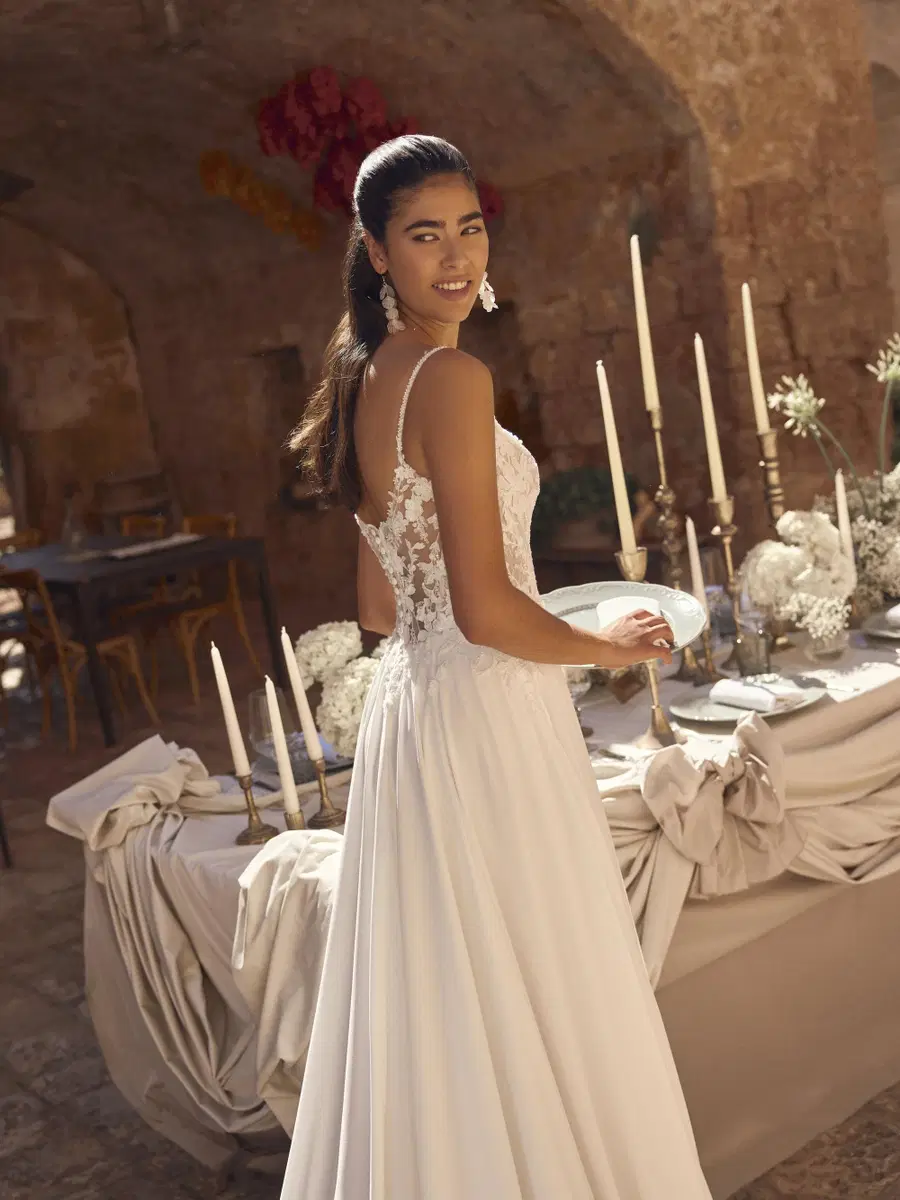Miriam von Modeca Bridal - Ansicht 3 von 4
