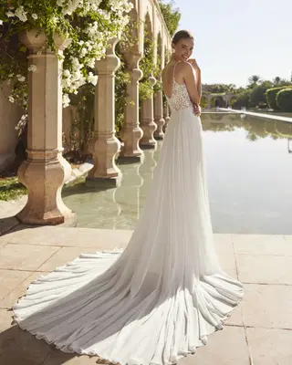 Obadia by Rosa Clara - view 5 of 5