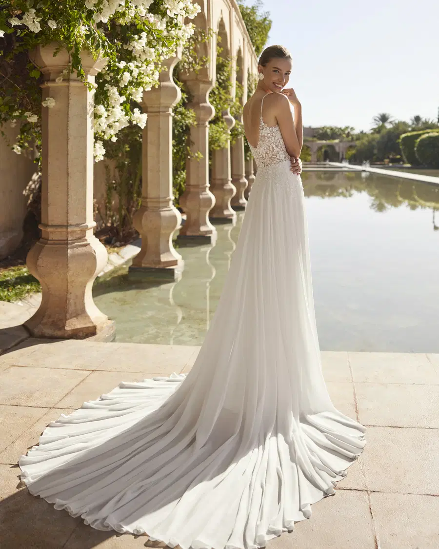 Obadia by Rosa Clara - view 5 of 5