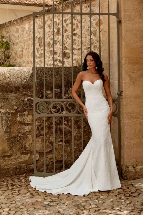 Style 44571 wedding dress by Sincerity Bridal, mermaid, lace