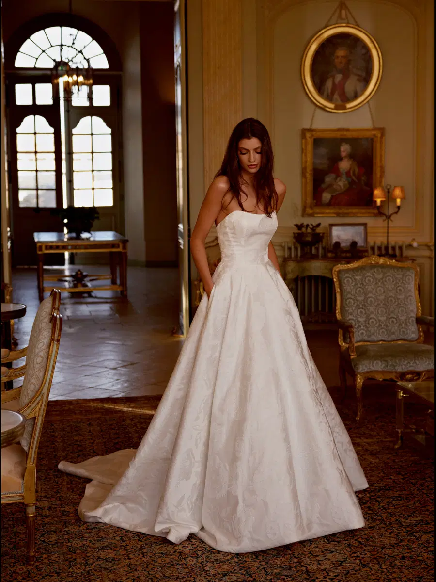 Josette by Justin Alexander - view 4 of 8