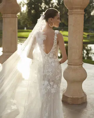 Oliana by Rosa Clara - view 3 of 5