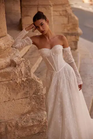 Fidella by Anne Mariée - view 3 of 5