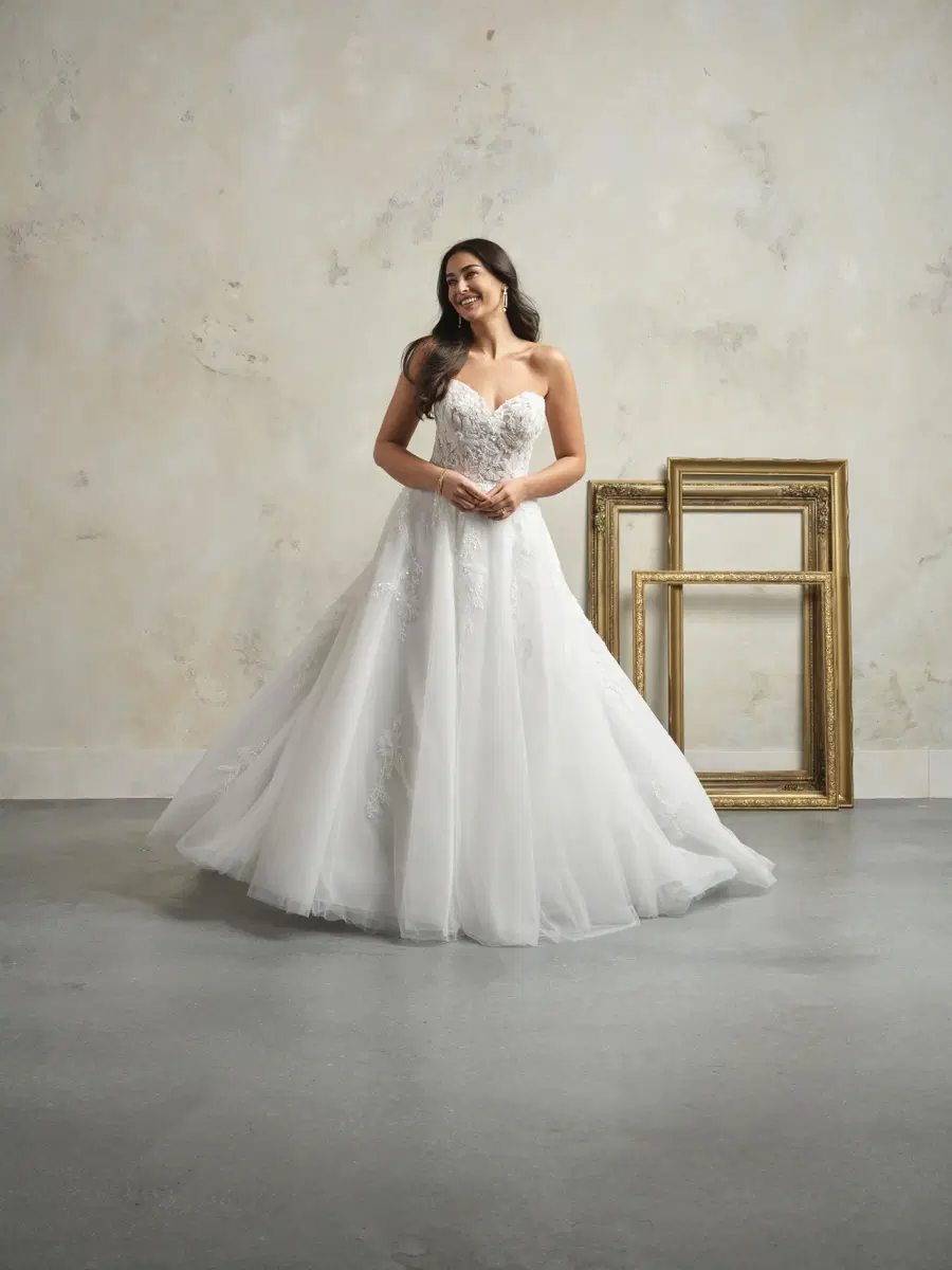Caroline by Maggie Sottero: A-Line silhouette, sweetheart neckline, sleeveless, lace