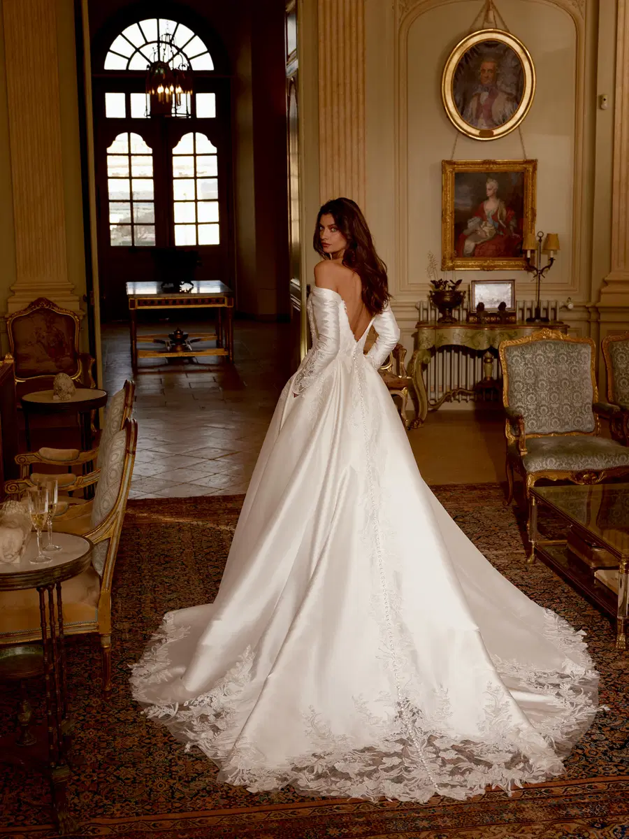 Josephine by Justin Alexander - view 5 of 7